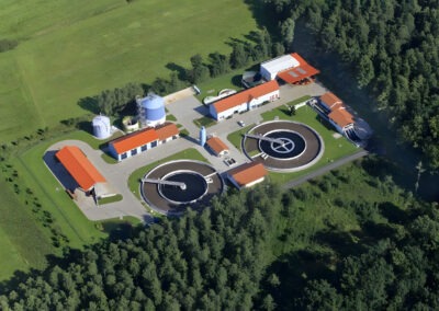 Luftaufnahme der Kläranlage Niedermittlau (ARA II) vom Abwasserverband Freigericht